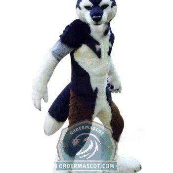 Realistic Fierce Wolf Mascot Costume